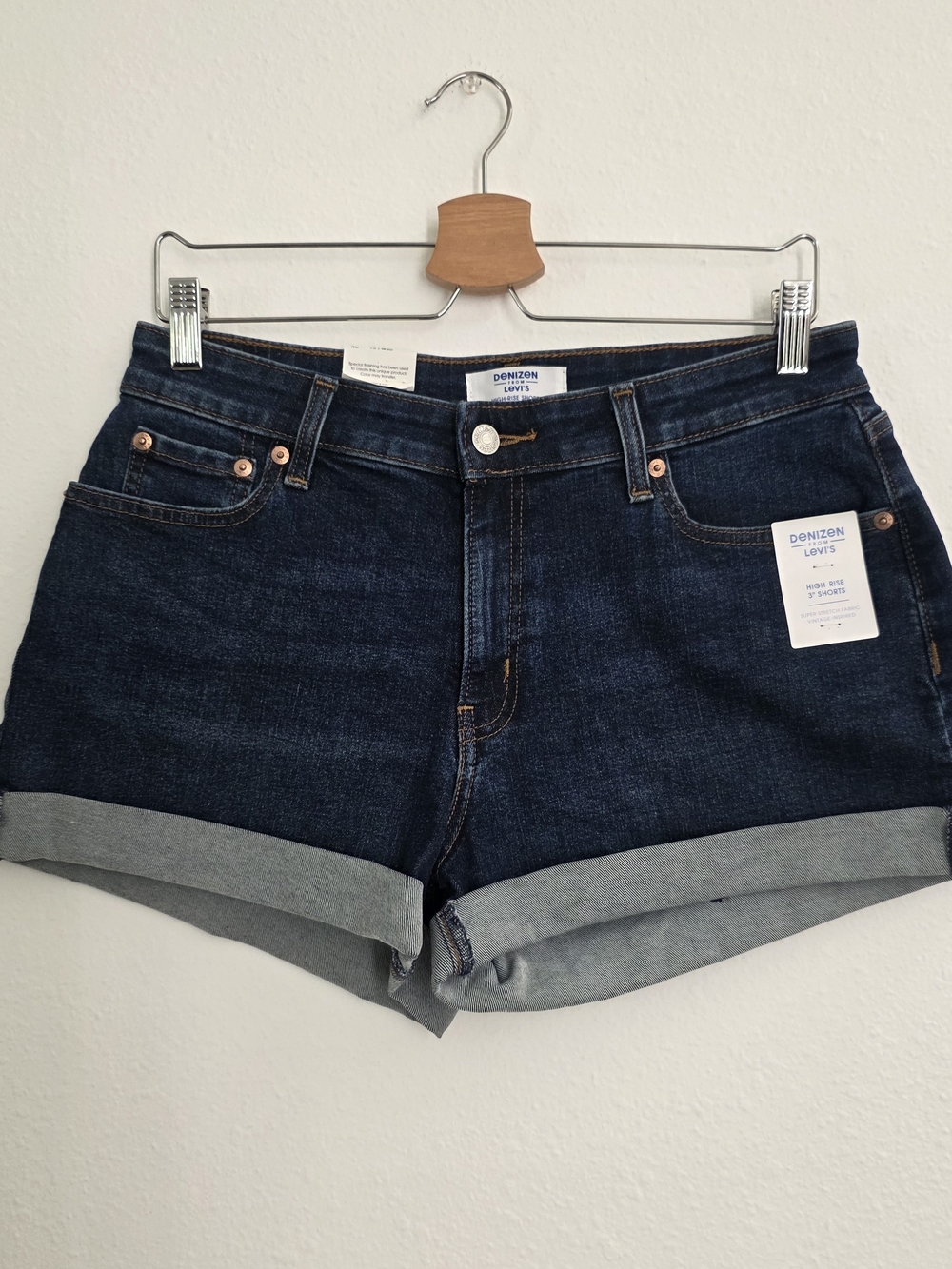 Denizen From Levis NWT Dark Blue Denim Roll-Cuff Shorts Size 10